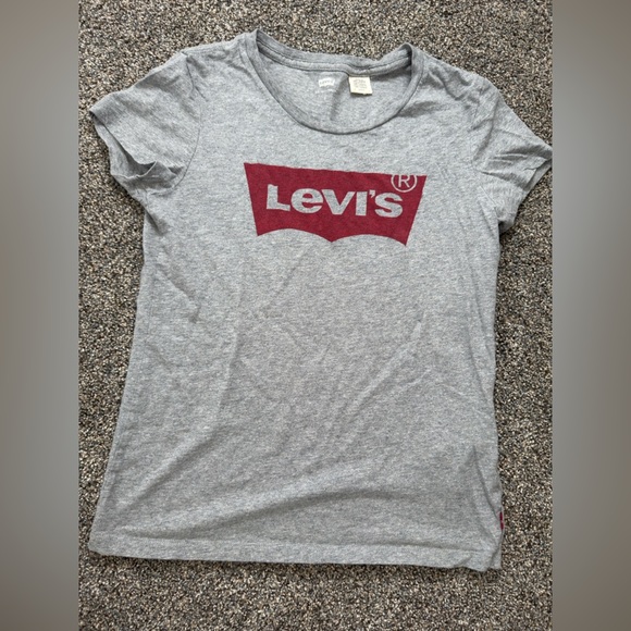 Levi's tshirt vintage women’s size small - Picture 1 of 7